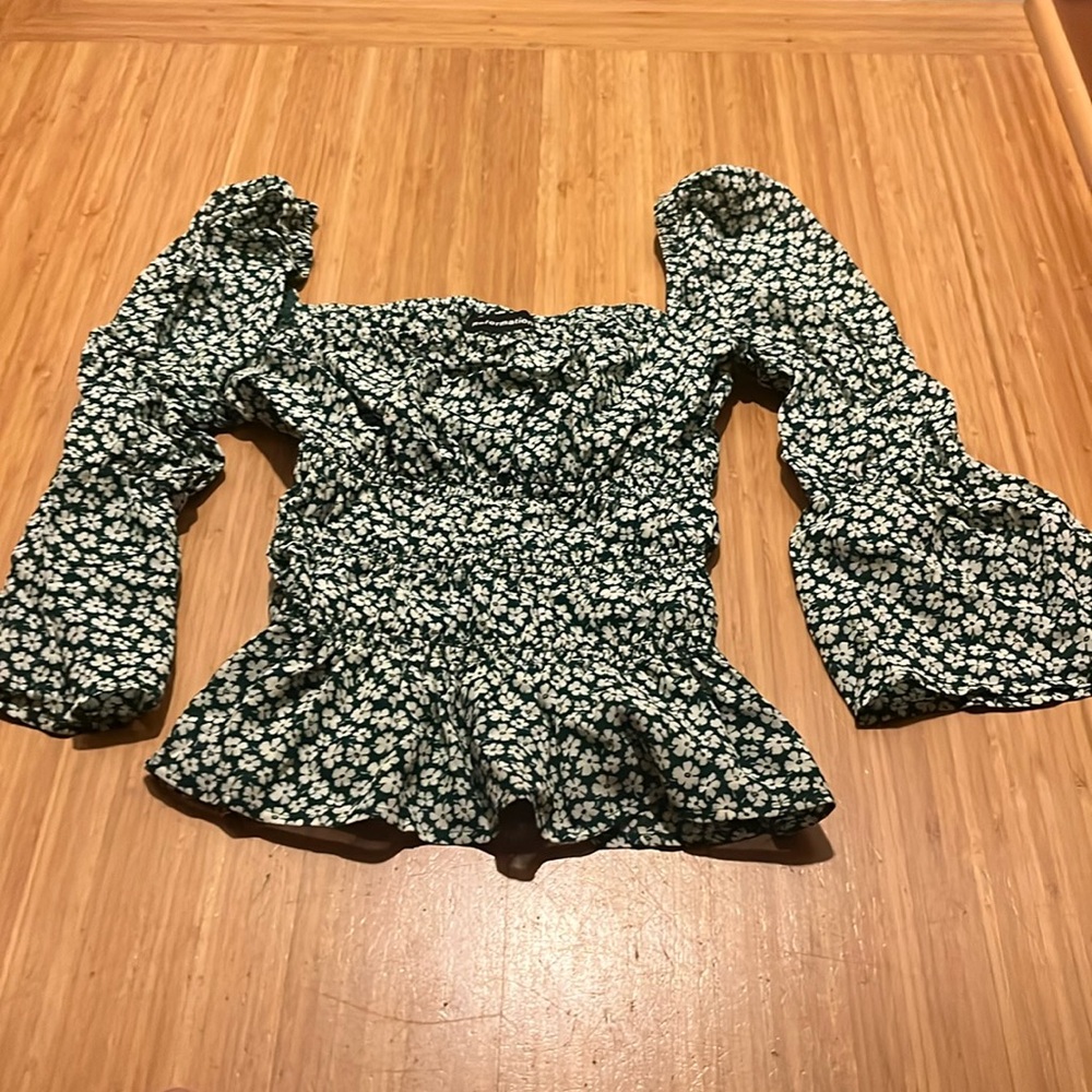 Reformation green white floral print stretchy top size M